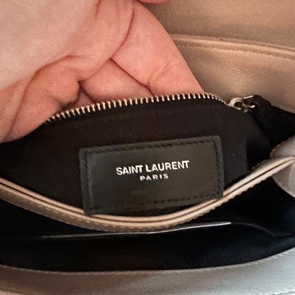 YSL Loulou Toy - Picture 12 of 17